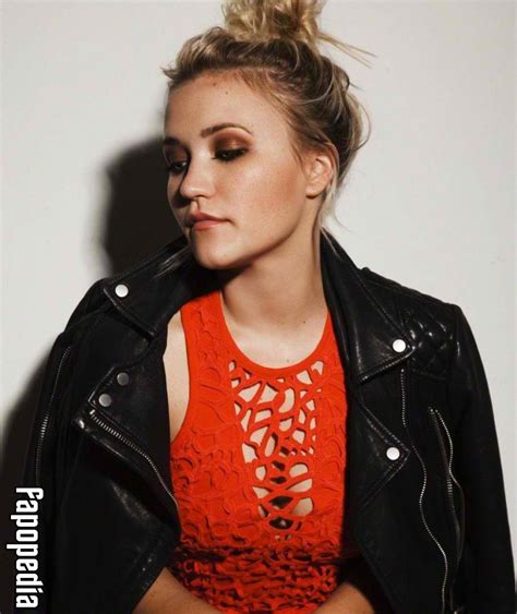 naked emily osment|Emily Osment Nude And Sexy (100 Photos And Videos)